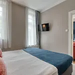 Art Novis Centrum Hotel 3*