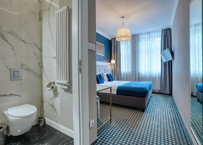 Art Novis Centrum Hotel 3*