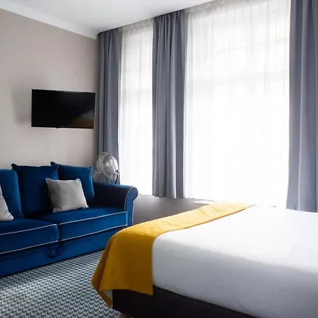Art Novis Center Hotel 3*