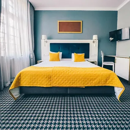 Hotel Art Novis Center 3*