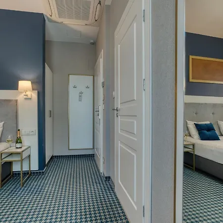 Art Novis Centrum Hotel 3*