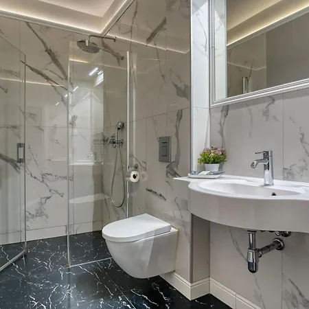 Art Novis Centrum 3*